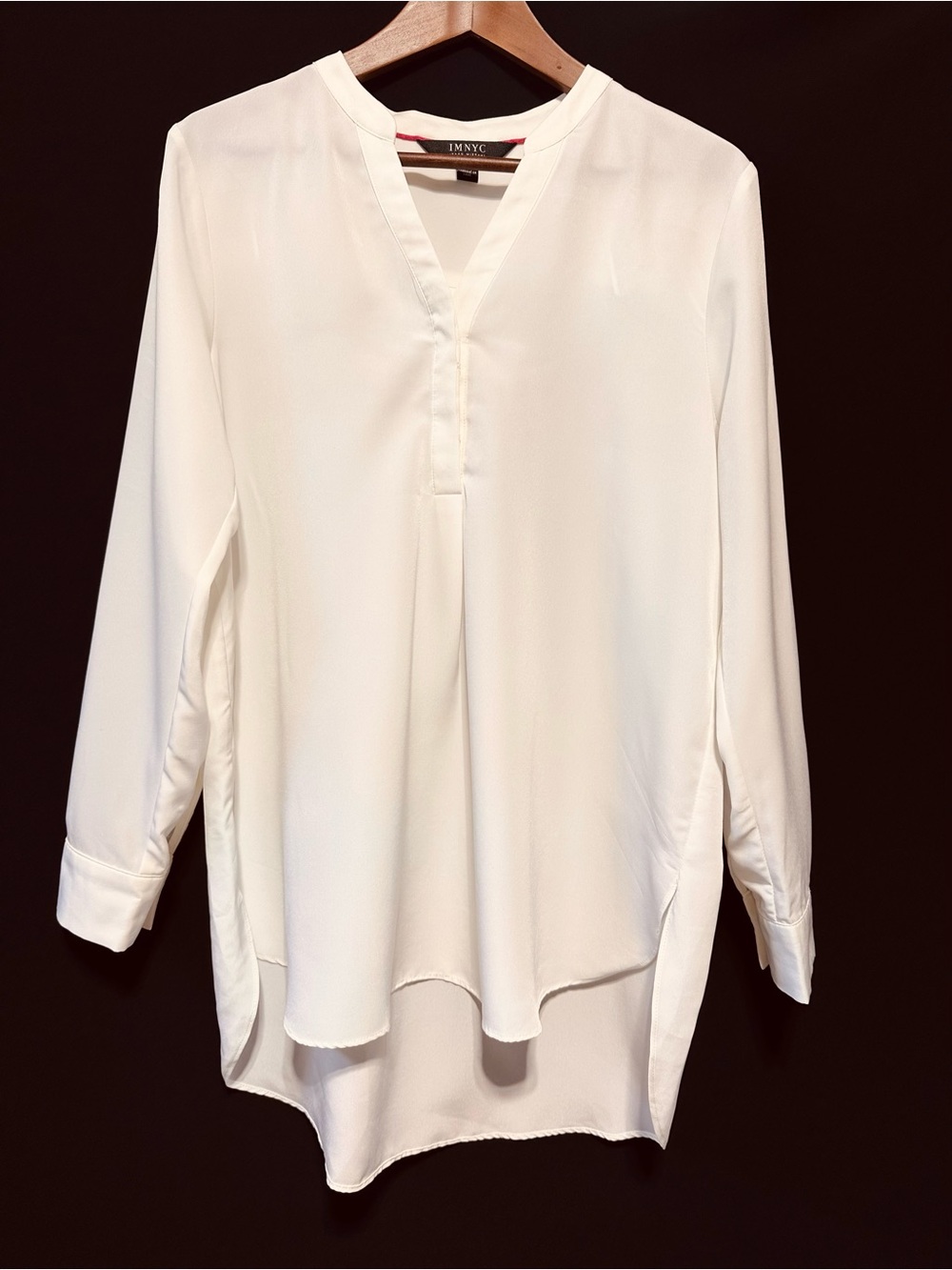 ISAAC MIZRAHI Creamy White Satin Tunic Blouse Minimalist Coastal Office M